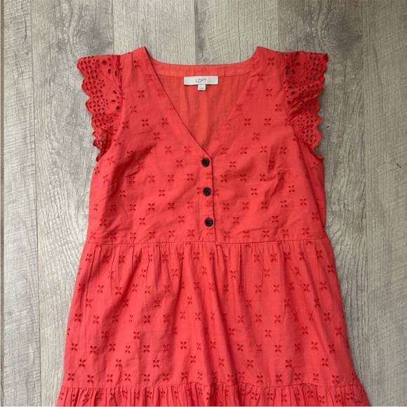 LOFT Coral Eyelet Flutter Sleeve Button Front Dress Sz 4 - Picture 3 of 12
